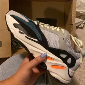 Yeezy 700 wave runner
